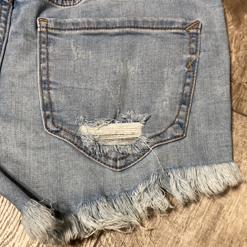 Express jean shorts Size 0 - Picture 7 of 9